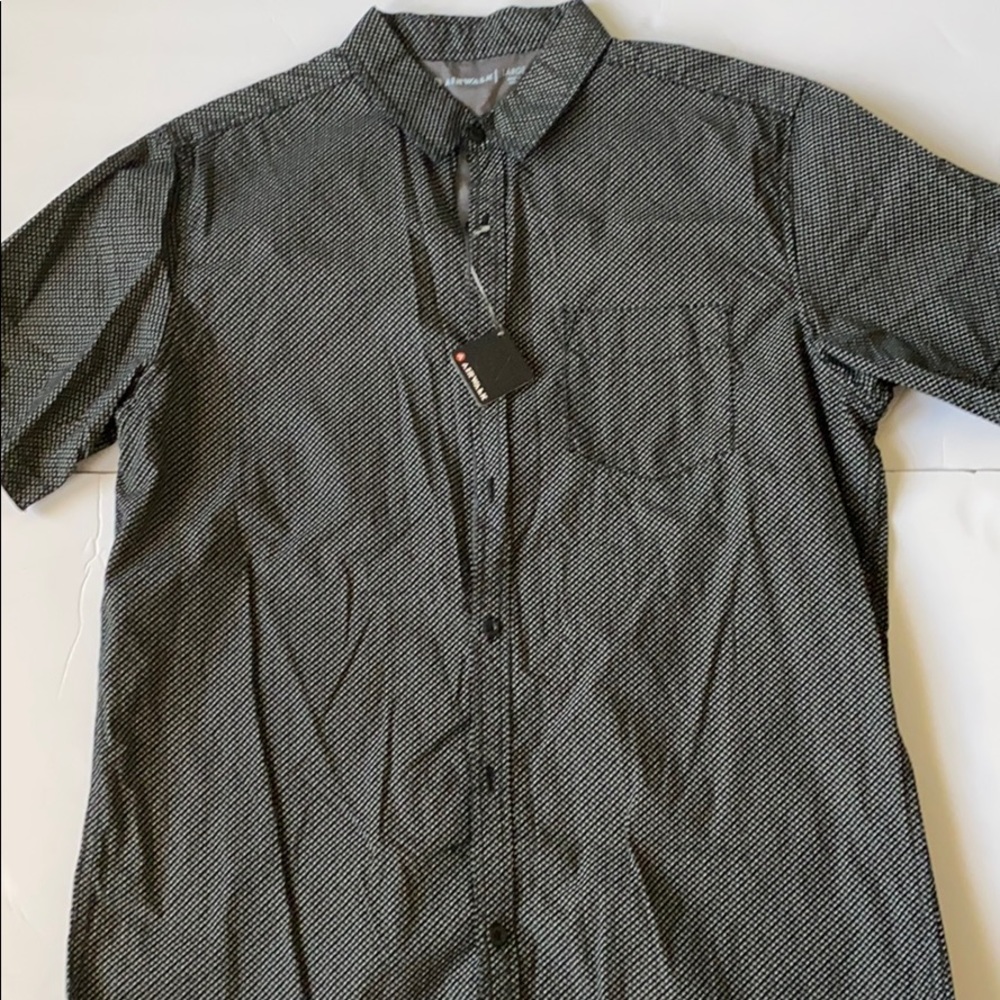 Airwalk Button Shirt (L)